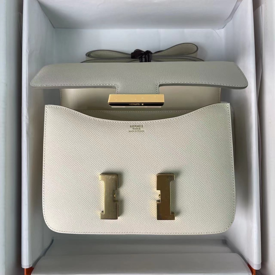 Hermes Constance 24cm Shoulder Bag In Cream White Epsom Leather